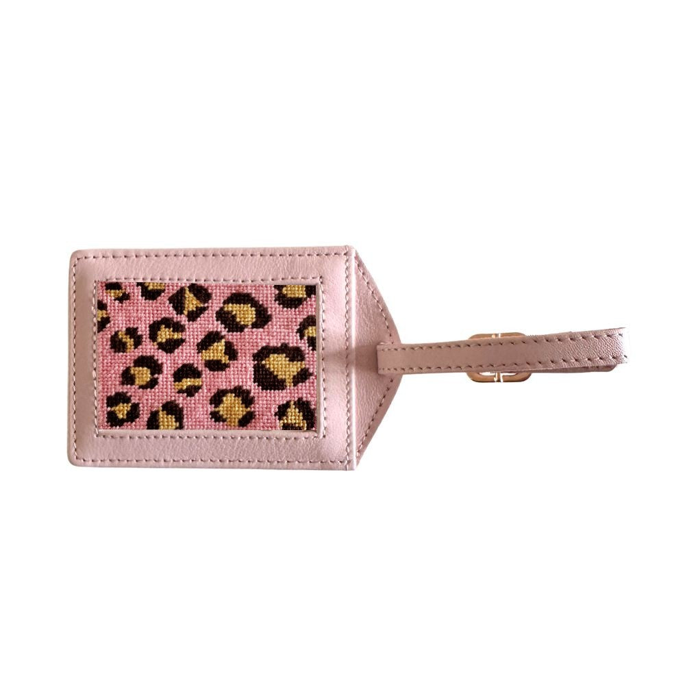 Animal print design in a luggage tag